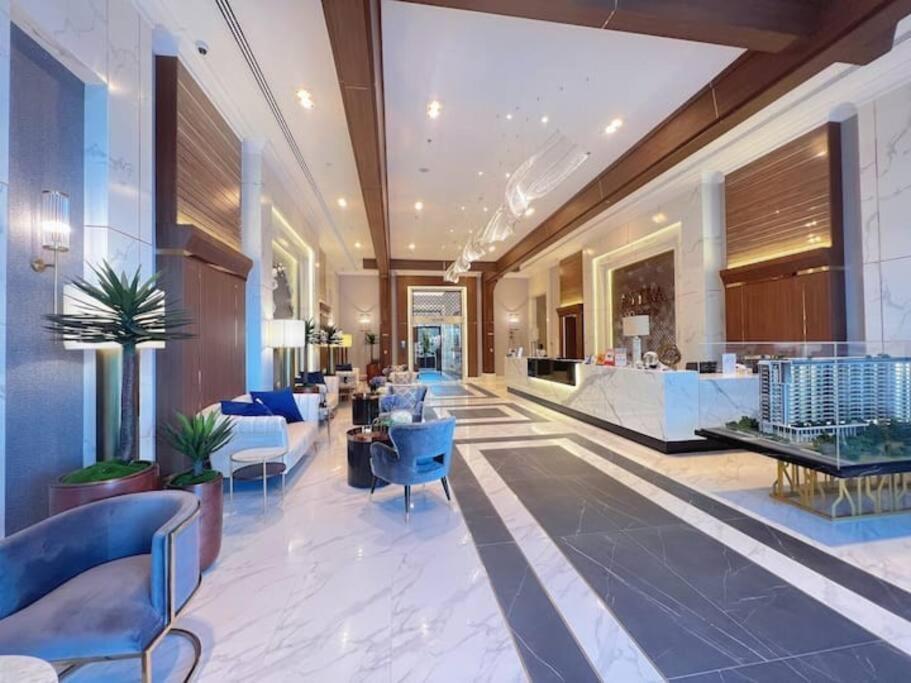 Modern Style Room With Sky Pool 古城边天际泳池公寓 Chiang Mai Dış mekan fotoğraf