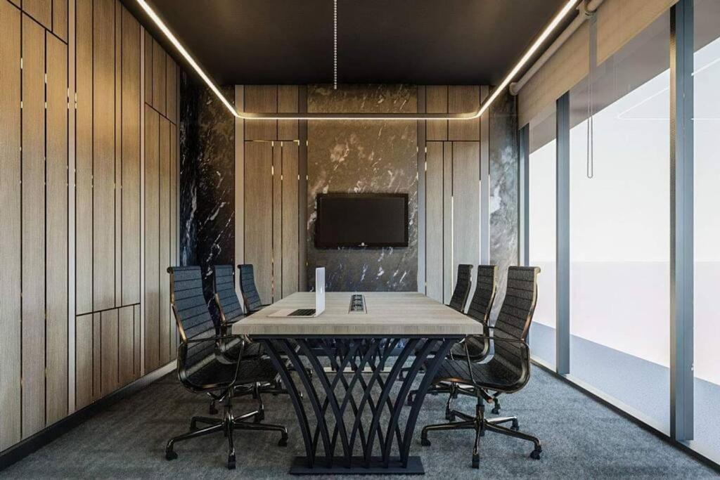 Modern Style Room With Sky Pool 古城边天际泳池公寓 Chiang Mai Dış mekan fotoğraf